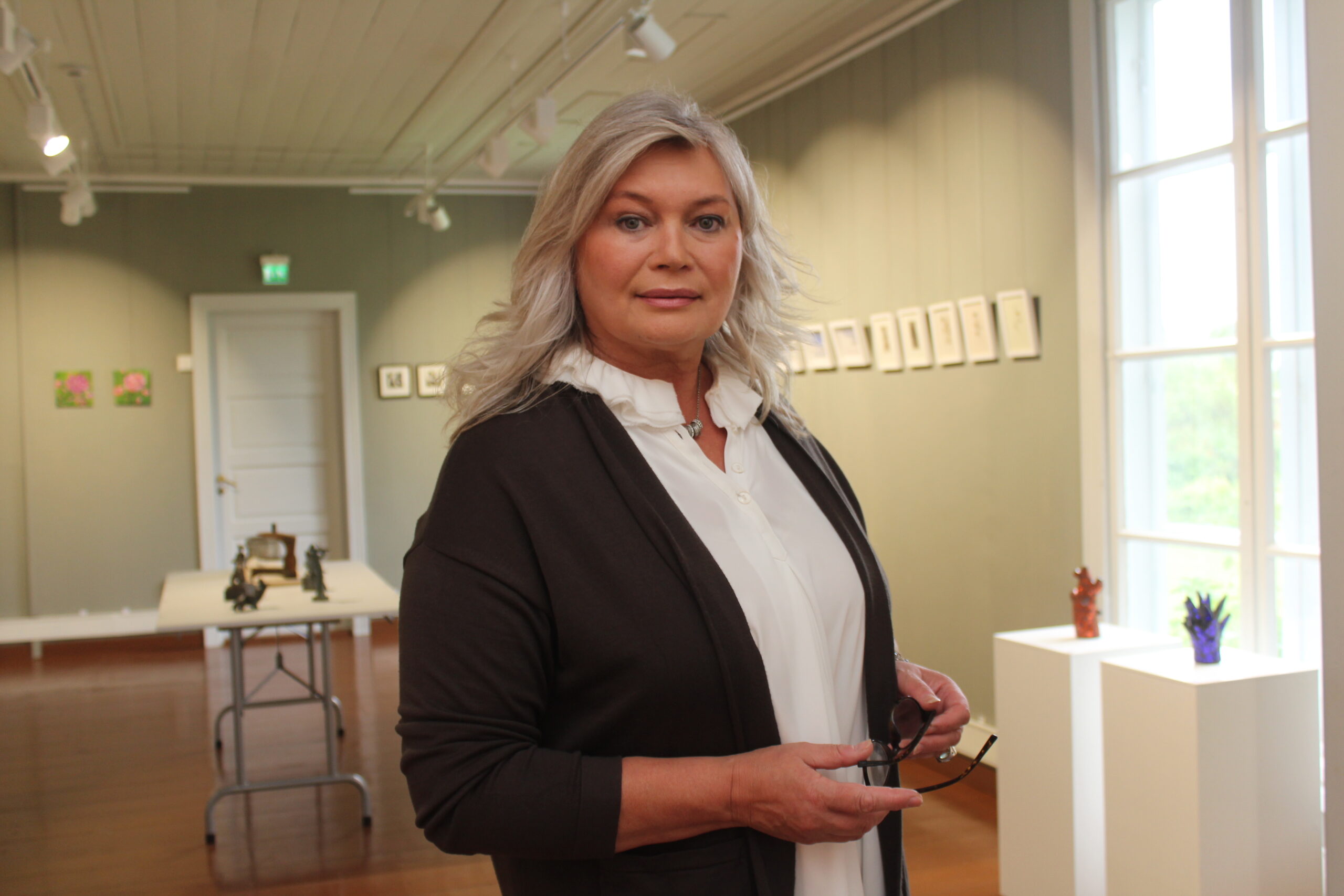 Vimpeliläinen kuvataitelija Nina Nahkala toimii Pohjalaisen Taitelijaliiton puheenjohtajana.