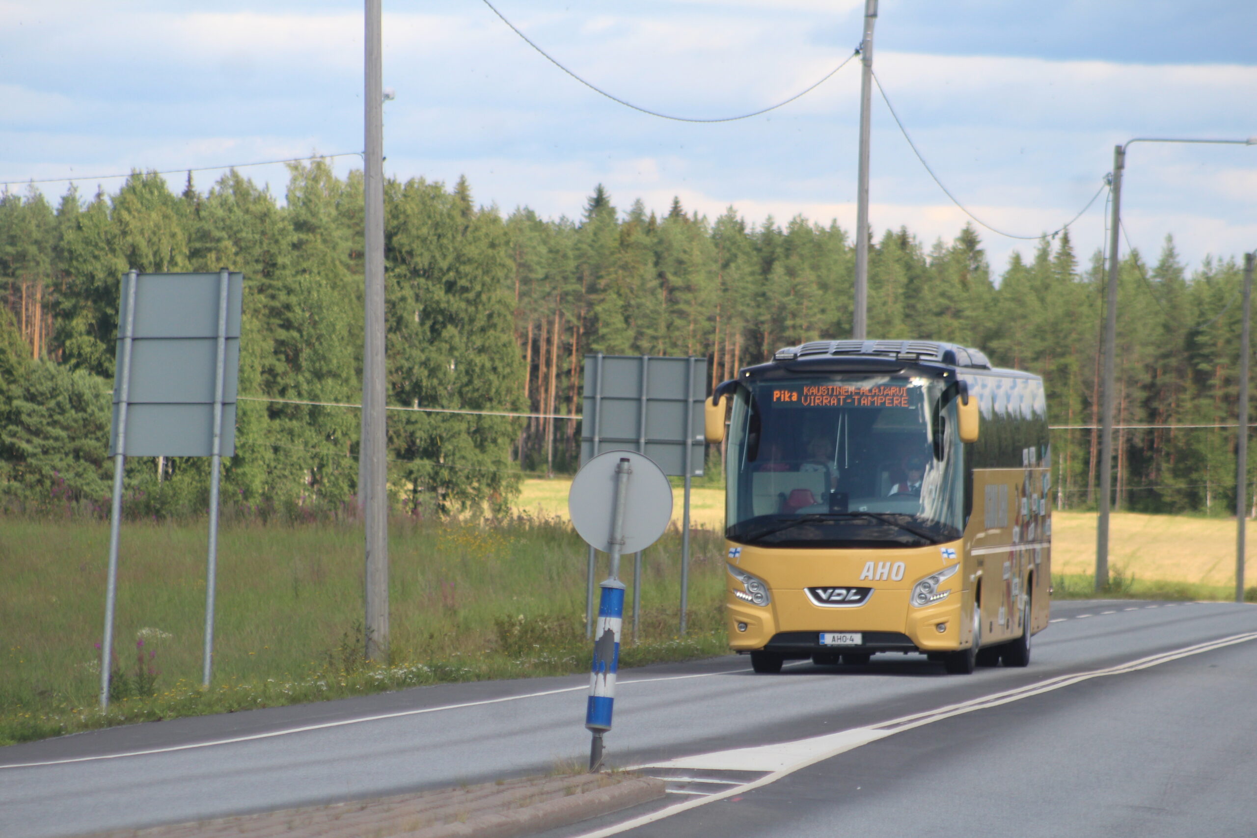 Linja-autoliikenne O. A. Ahon Pohjanmaan pikavuoron liikennöinti ei jatku enää elokuussa.